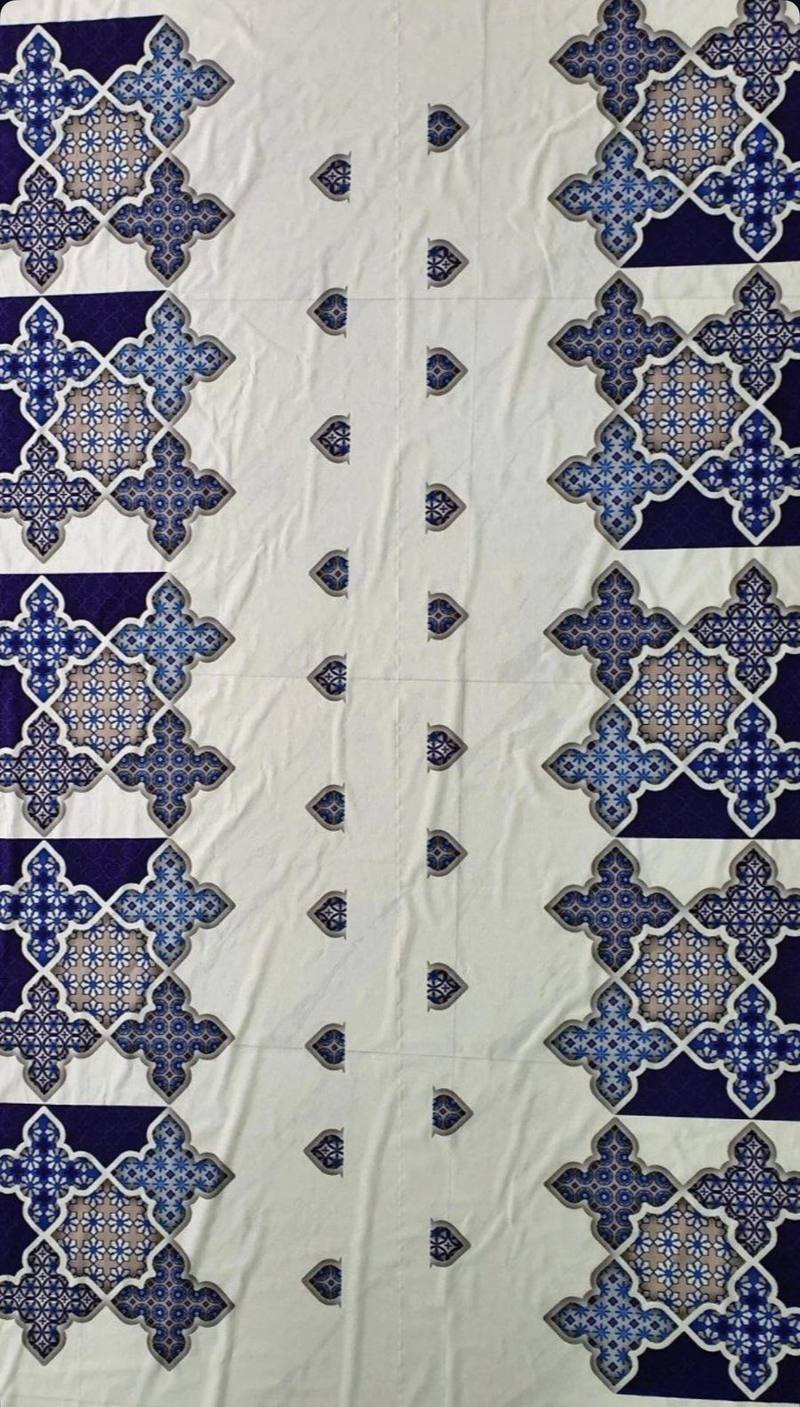 Ko'k mozaika naqshli mato