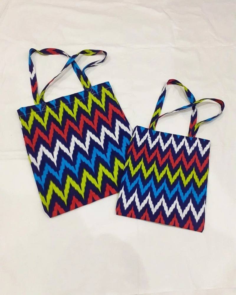 Rangli zigzag naqshli mato sumka
